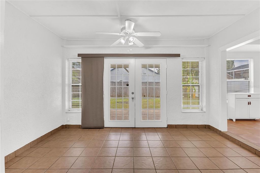 Image 12 of property listing at 12516 BELROSE AVENUE E, Orlando, FL 32837