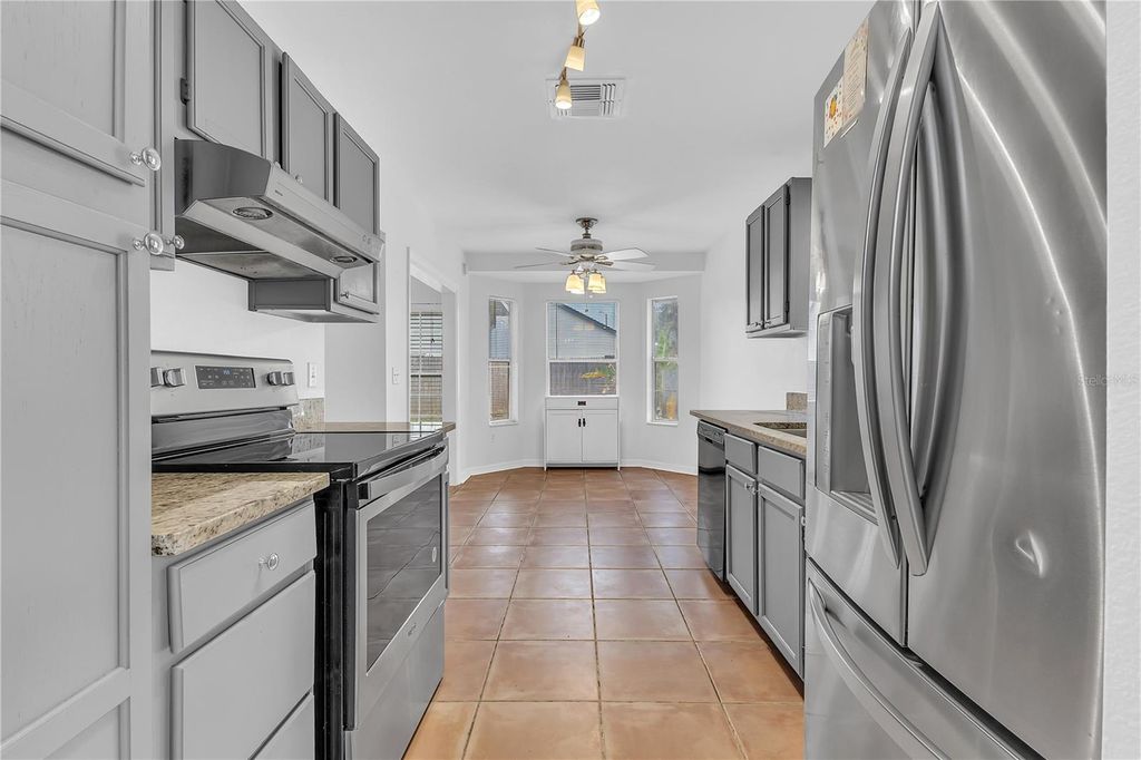 Image 16 of property listing at 12516 BELROSE AVENUE E, Orlando, FL 32837