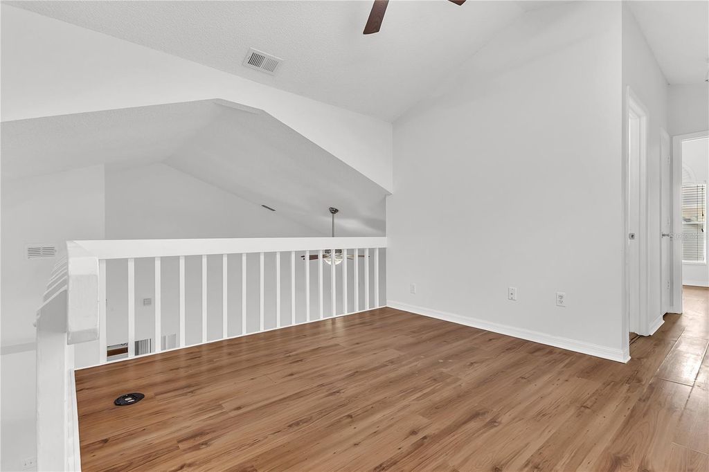 Image 25 of property listing at 12516 BELROSE AVENUE E, Orlando, FL 32837