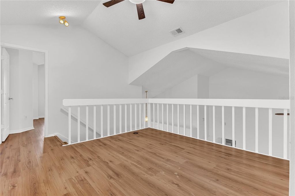 Image 28 of property listing at 12516 BELROSE AVENUE E, Orlando, FL 32837