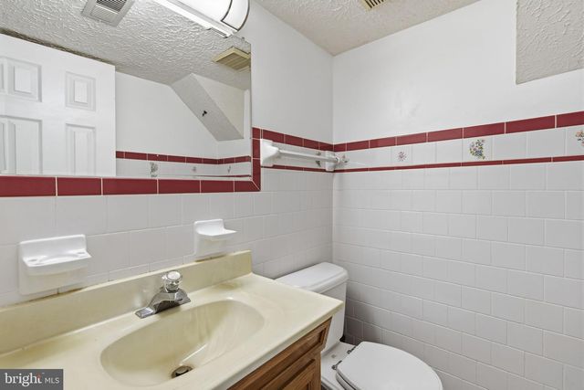 14 TULIP TREE CT, Baltimore, MD 21221