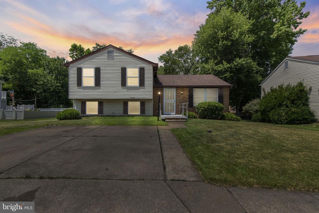 14 TULIP TREE CT, Baltimore, MD 21221