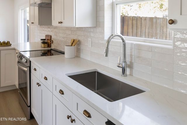 3715 SE Dockery St, Cleveland, TN 37323