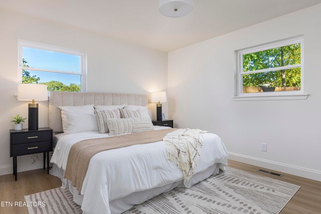 3715 SE Dockery St, Cleveland, TN 37323