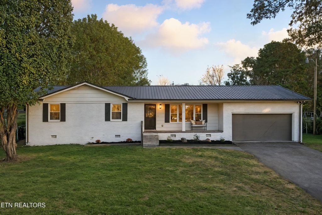 3715 SE Dockery St, Cleveland, TN 37323