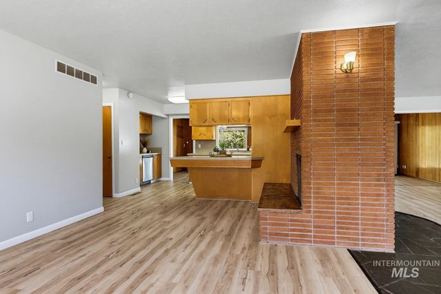 25 S Mesa Vista Dr, Boise, ID 83705
