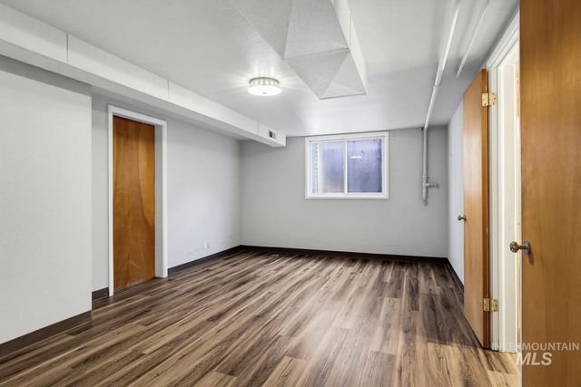 25 S Mesa Vista Dr, Boise, ID 83705