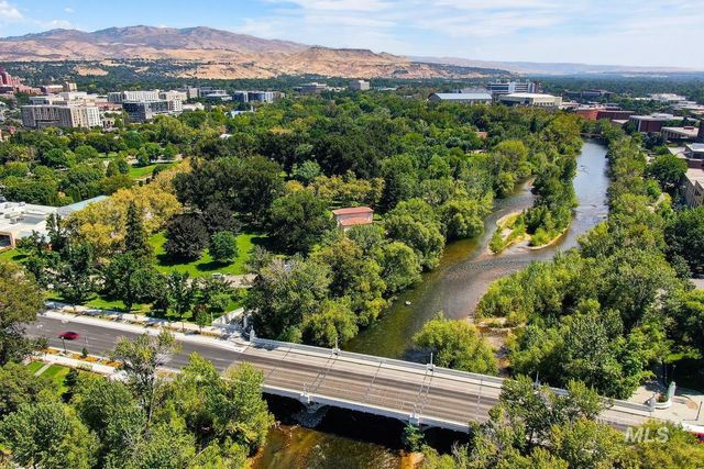 25 S Mesa Vista Dr, Boise, ID 83705