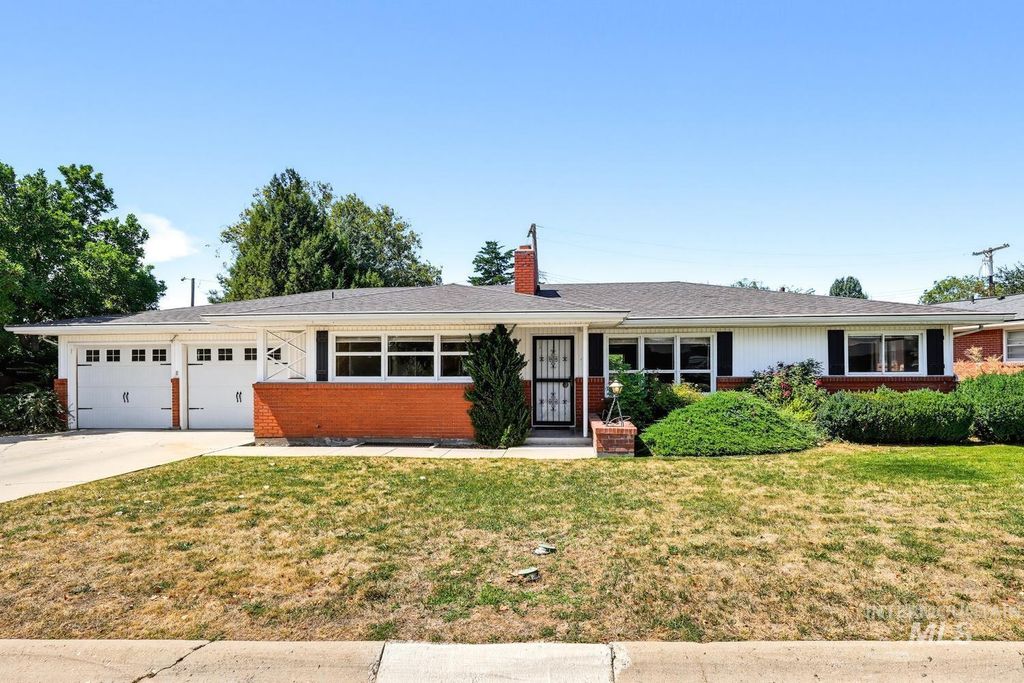 25 S Mesa Vista Dr, Boise, ID 83705