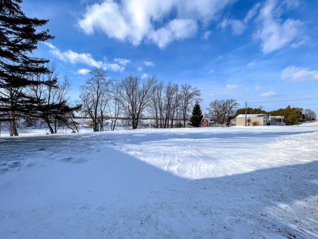 19 Mason Road Road, Champlain, NY 12919