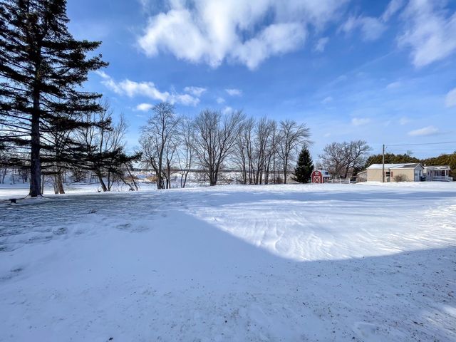 19 Mason Road Road, Champlain, NY 12919