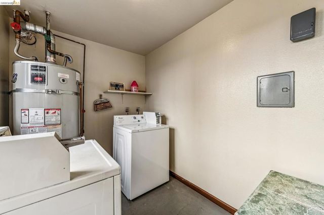 68 Oakes Blvd., San Leandro, CA 94577