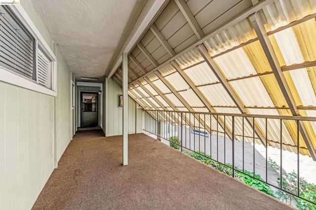 68 Oakes Blvd., San Leandro, CA 94577