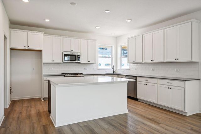 3067 Trinity Dr, Shakopee, MN 55379