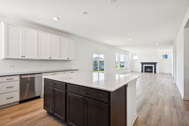 3067 Trinity Dr, Shakopee, MN 55379