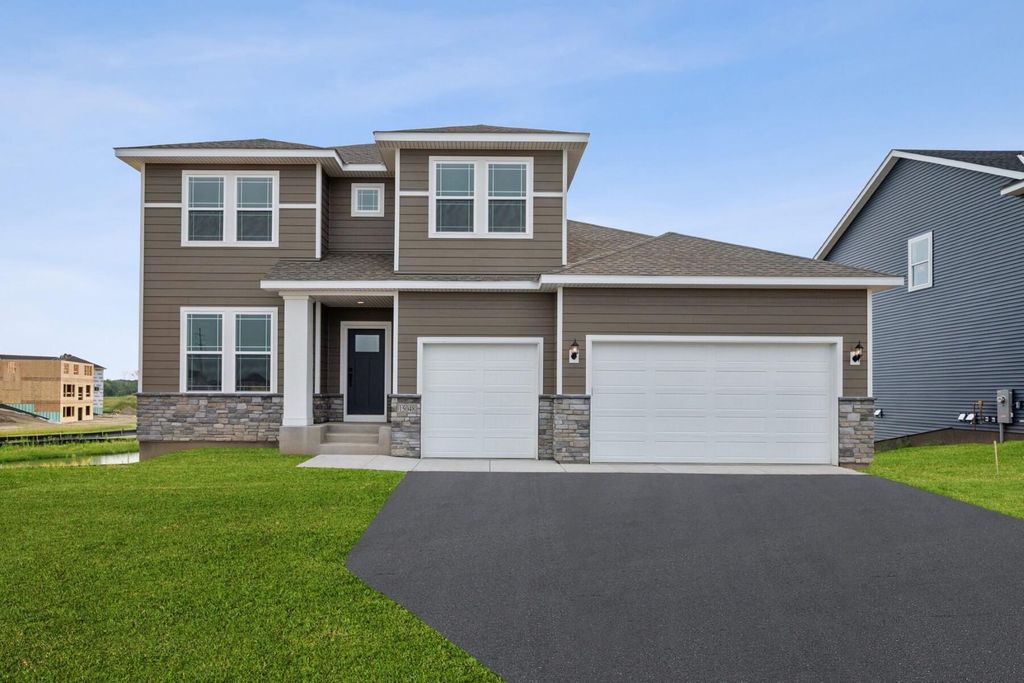 3067 Trinity Dr, Shakopee, MN 55379