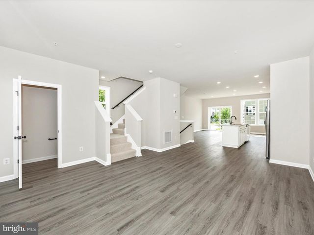 110 SPRING BANK WAY, Frederick, MD 21701