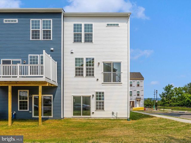110 SPRING BANK WAY, Frederick, MD 21701