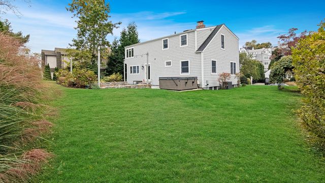 19 Sherwood Drive, Westport, CT 06880