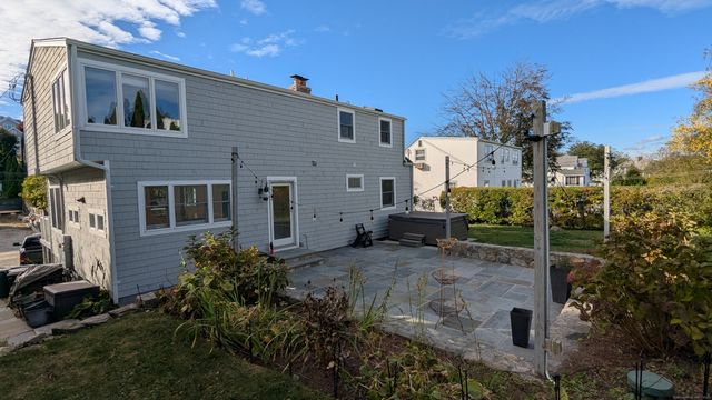 19 Sherwood Drive, Westport, CT 06880