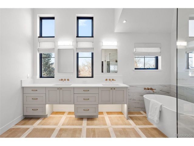 2930 S Madison St, Denver, CO 80210