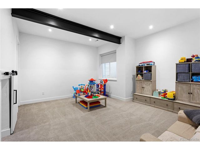 2930 S Madison St, Denver, CO 80210