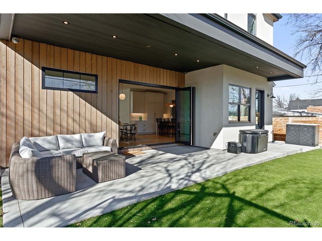 2930 S Madison St, Denver, CO 80210