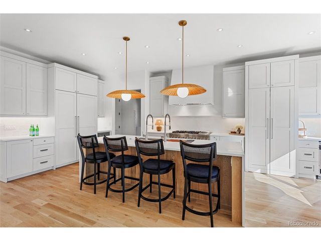 2930 S Madison St, Denver, CO 80210