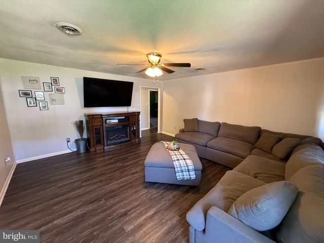3028 TENNESSEE, Halethorpe, MD 21227