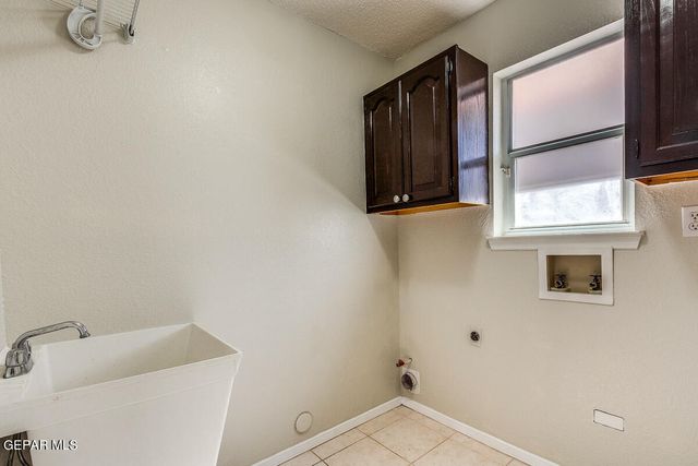 6104 LA POSTA Drive, El Paso, TX 79912