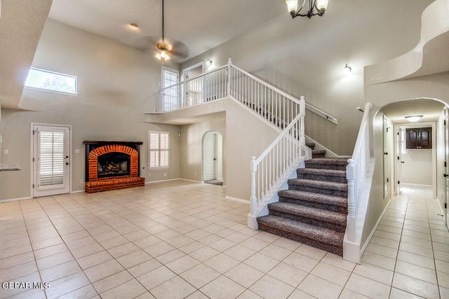 6104 LA POSTA Drive, El Paso, TX 79912