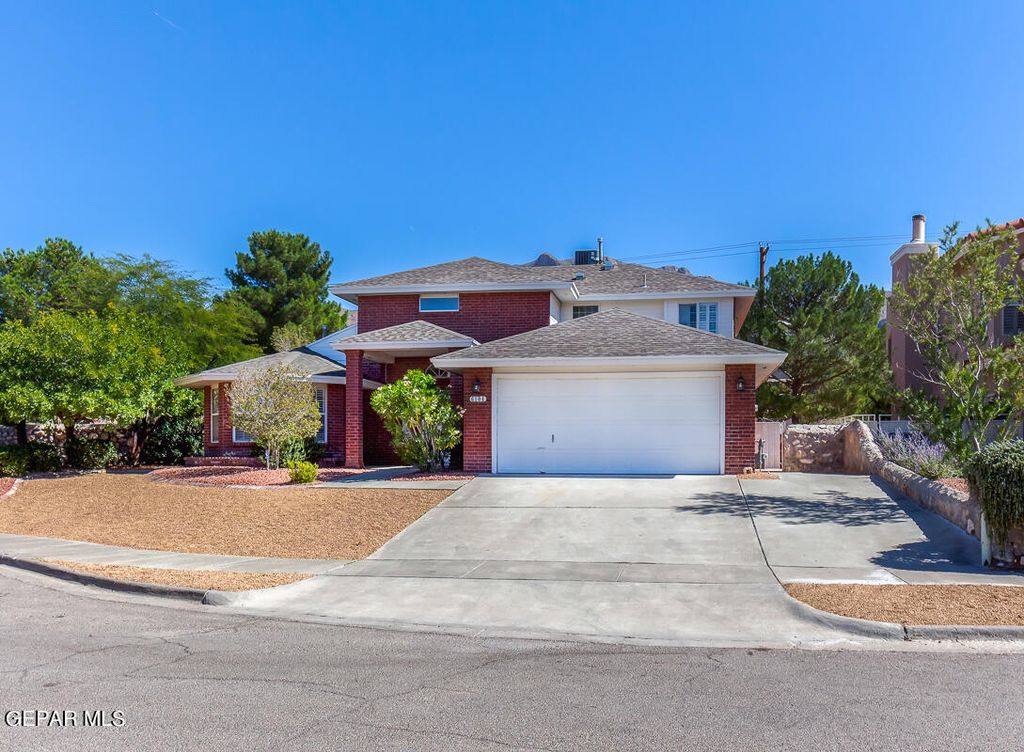 6104 LA POSTA Drive, El Paso, TX 79912