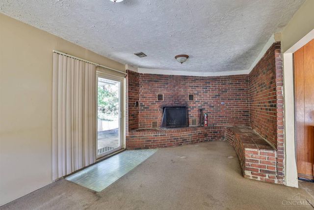 182 Mayview Forest Drive, Woodlawn, OH 45215