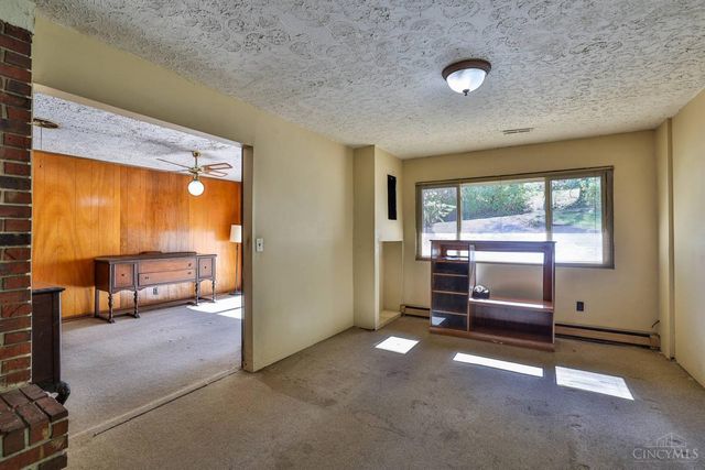 182 Mayview Forest Drive, Woodlawn, OH 45215