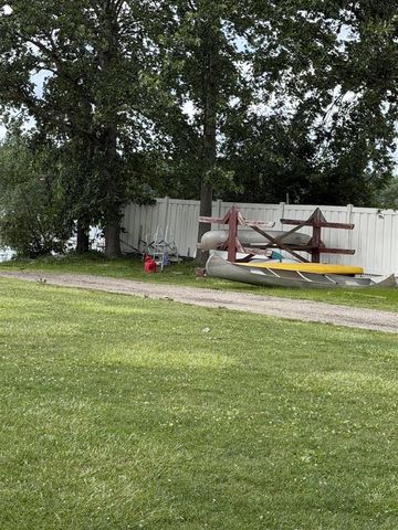 4000 Woodland Road, Jackson, MI 49203