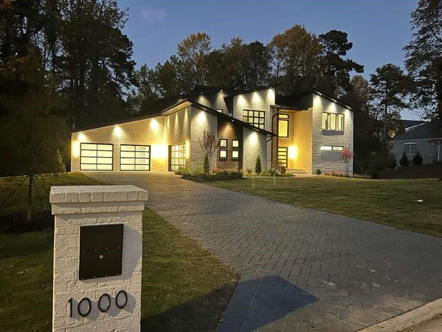 1000 Clementstone Drive, Atlanta, GA 30342
