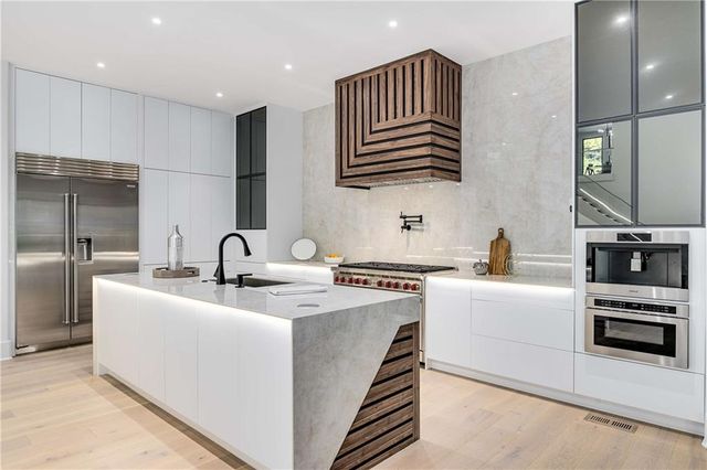 1000 Clementstone Drive, Atlanta, GA 30342