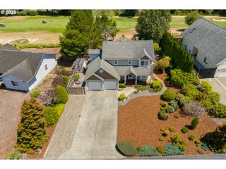 7 ONADOONE Ct, Florence, OR 97439