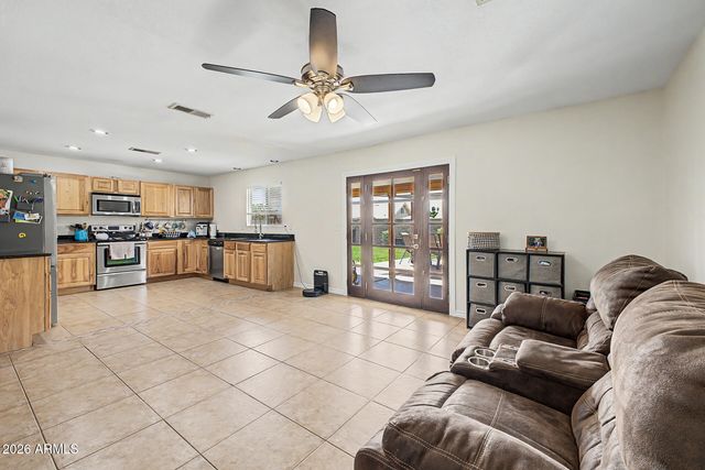 3747 E DULCIANA Avenue, Mesa, AZ 85206