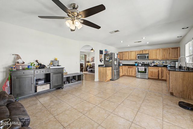 3747 E DULCIANA Avenue, Mesa, AZ 85206