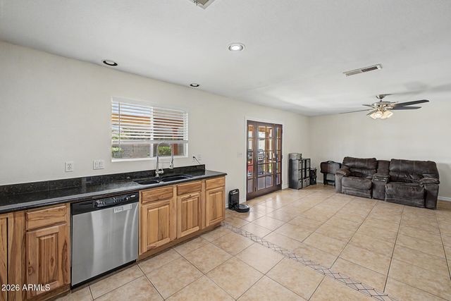 3747 E DULCIANA Avenue, Mesa, AZ 85206