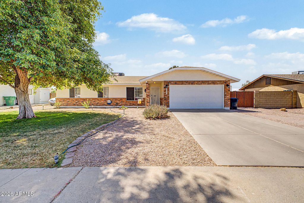 3747 E DULCIANA Avenue, Mesa, AZ 85206