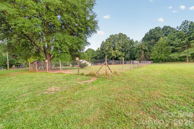 561 N Shiloh Road, York, SC 29745