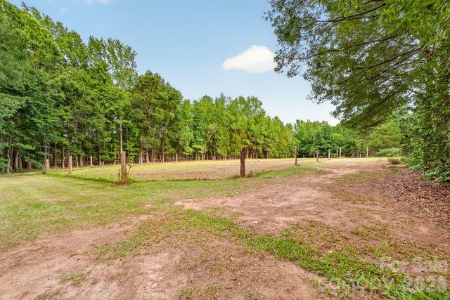 561 N Shiloh Road, York, SC 29745