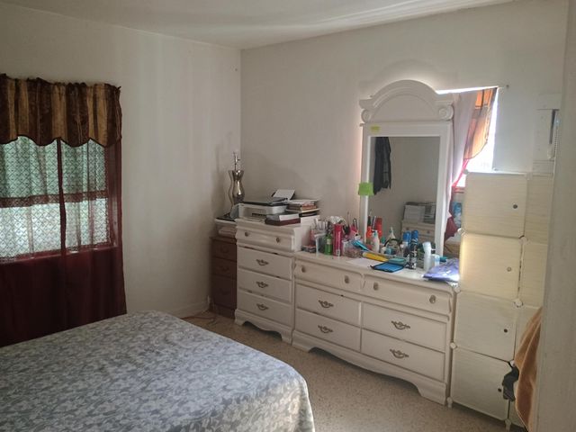 528 49th Street, West Palm Beach, FL 33407