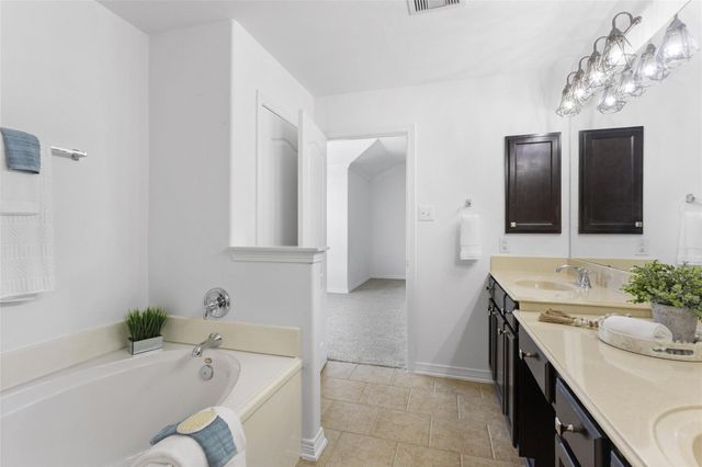 2840 Sand Dune Drive, Seabrook, TX 77586