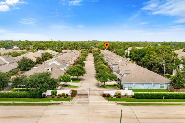 2840 Sand Dune Drive, Seabrook, TX 77586