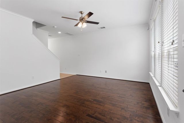 2840 Sand Dune Drive, Seabrook, TX 77586