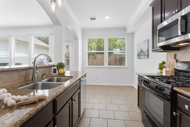 2840 Sand Dune Drive, Seabrook, TX 77586