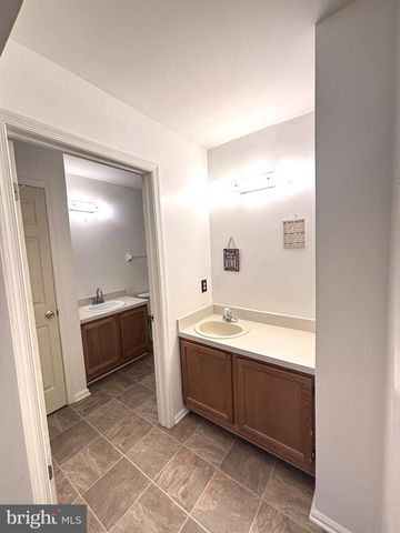 12 TASLEY CT, Robbinsville, NJ 08691